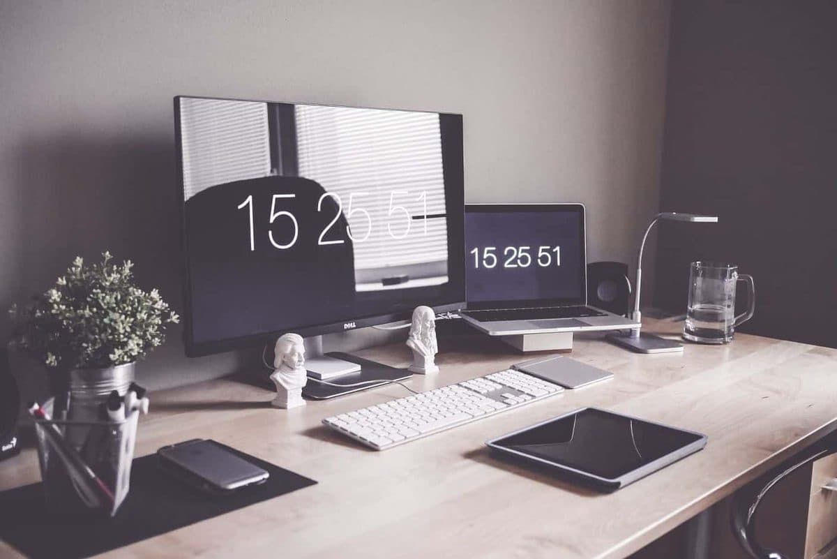 5 Reasons for Building a Custom Business Application