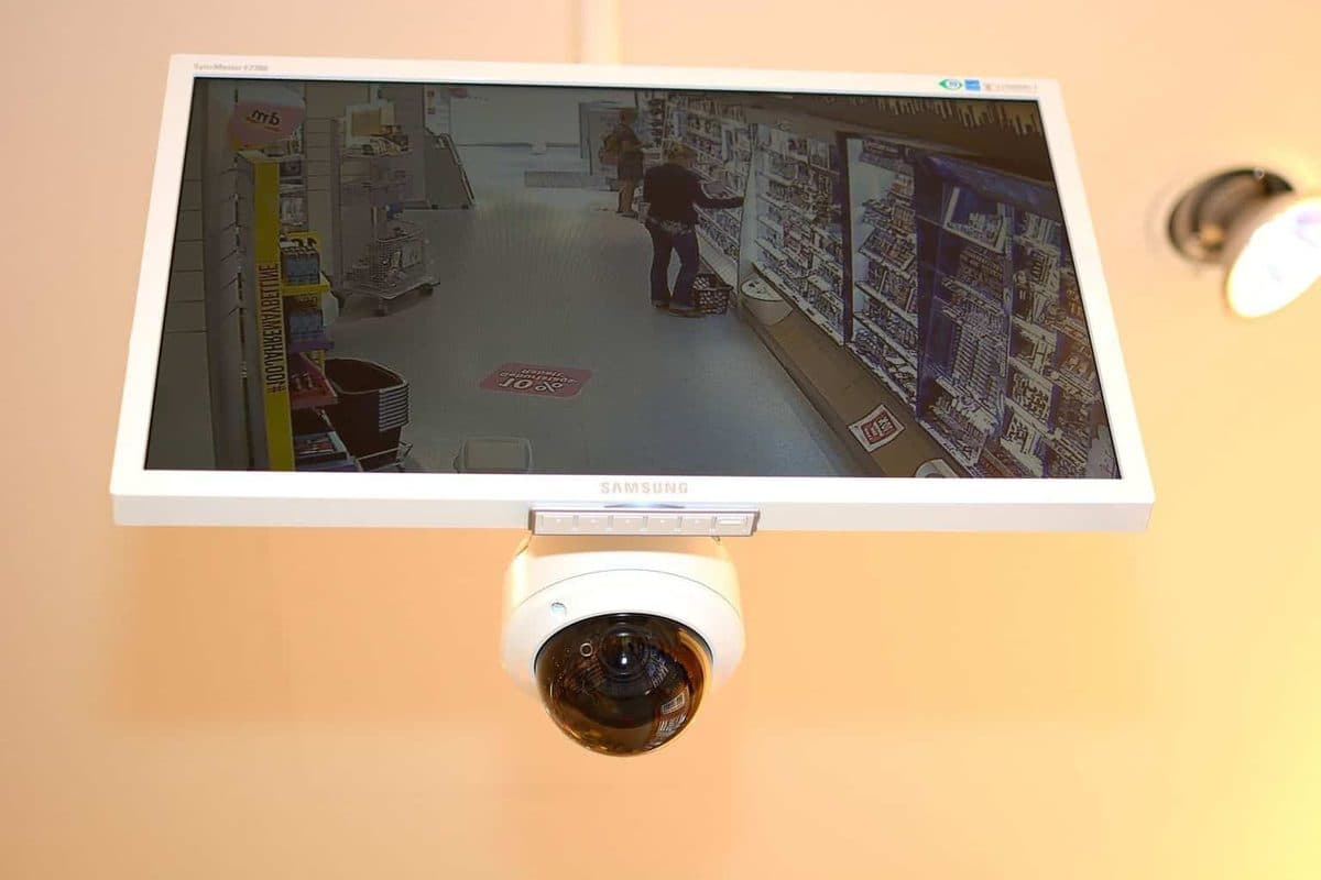 How Does Smartlink Make Setting Up A Wifi Camera Easier?