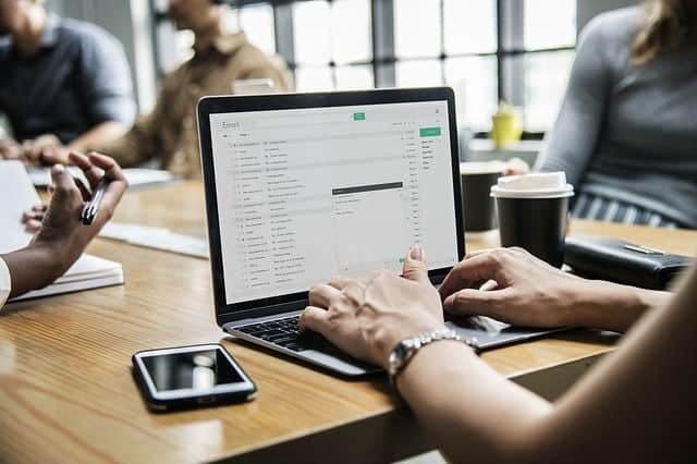Letting Your Work Do the Talking: 7 Ways to Impress Your Boss and Get a Promotion