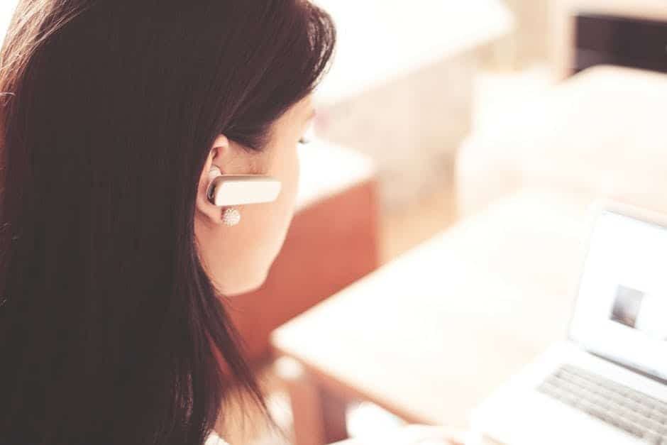 How Technology Keeps Call Centers Humming Along