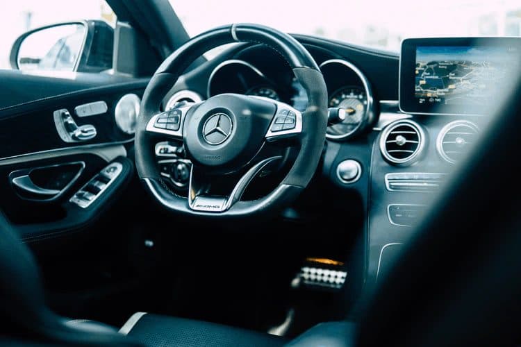 What You Should Know About Text Messaging While Driving