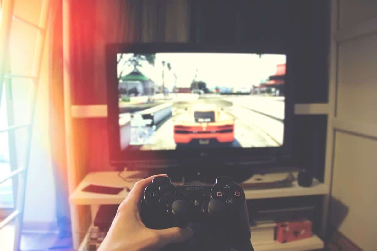 How to Watch TV During Your Camping Holidays?