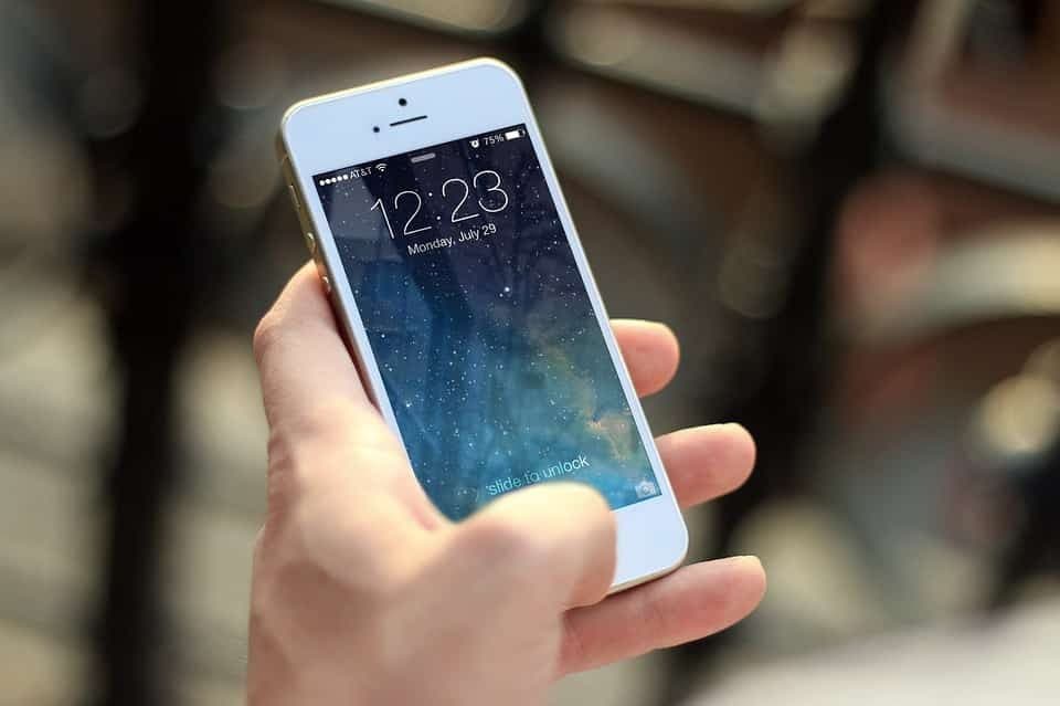 How to Choose the Right Phone for You 1