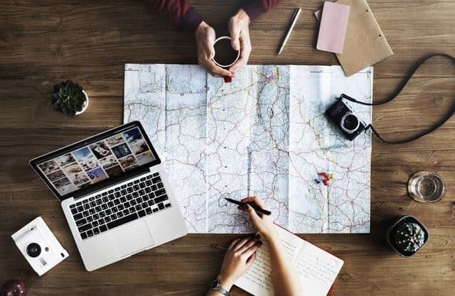 Top 5 Types of Apps You Will Need Before Your Next Overseas Vacation